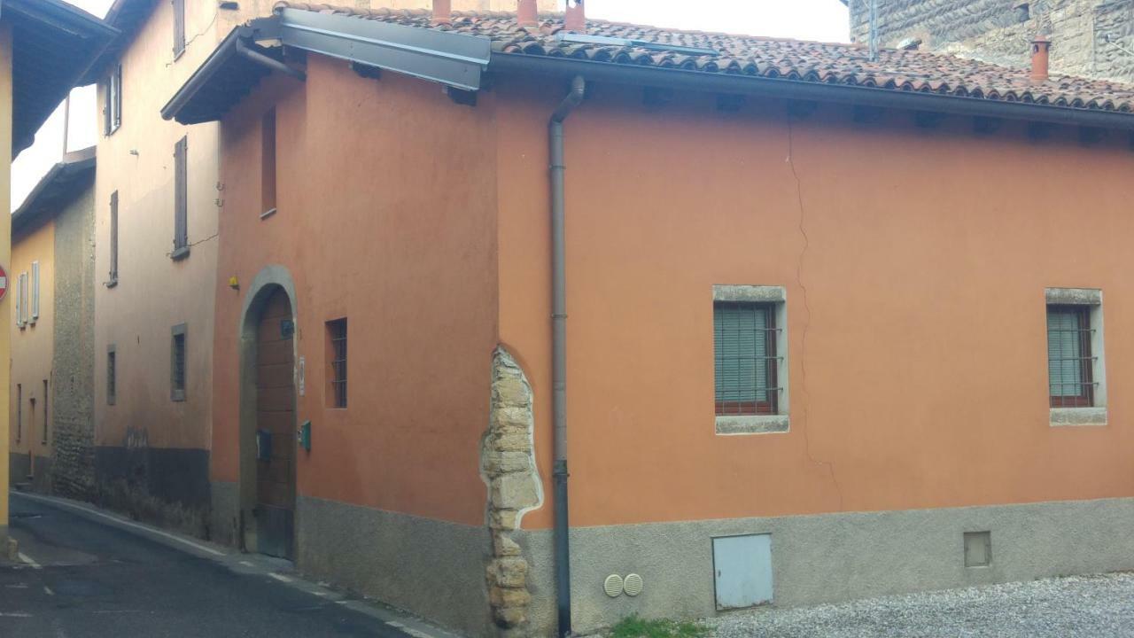 Borghello 2Level Airport Apartment Bergamo Luaran gambar
